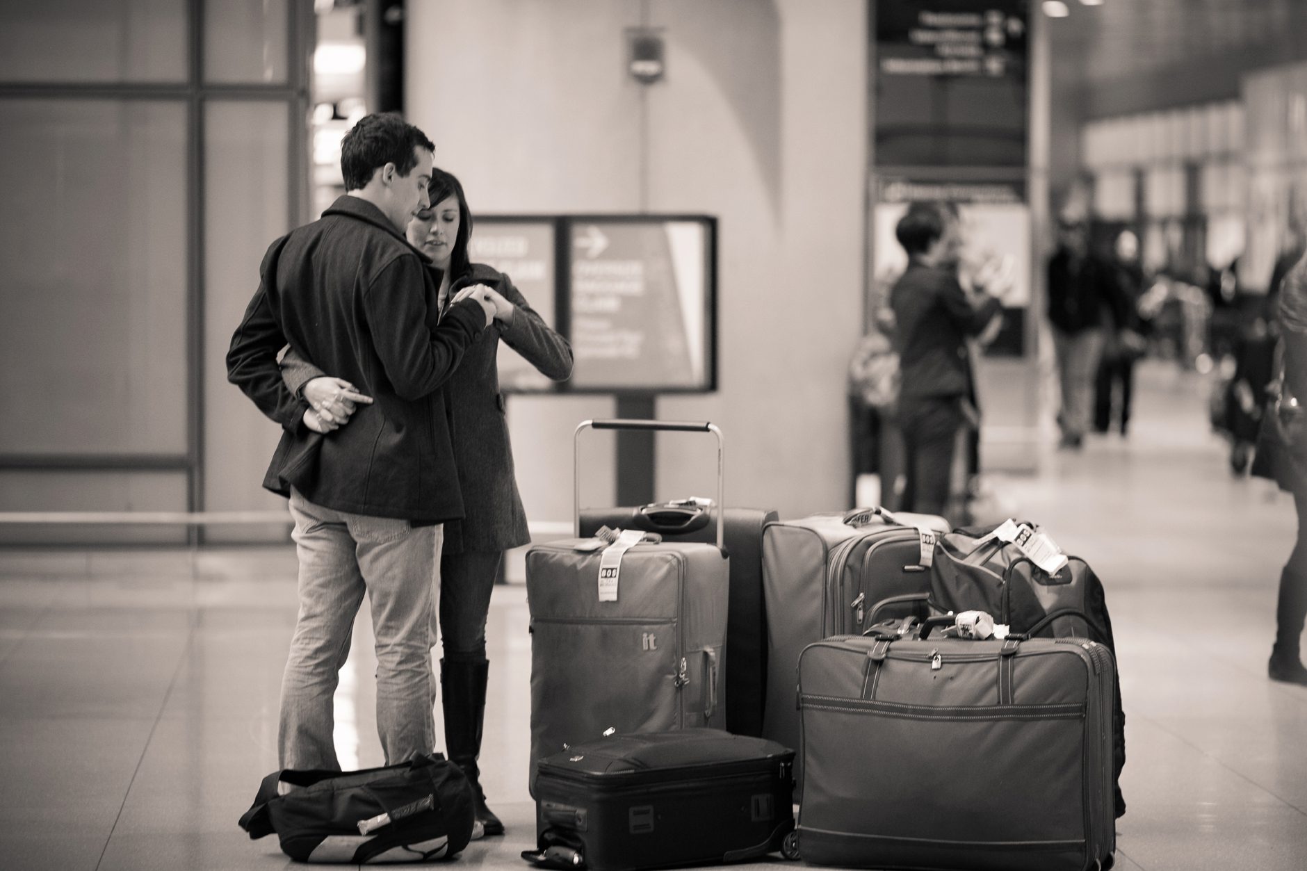 Romantic Airport proposal, Amy Caroline Photography_0038