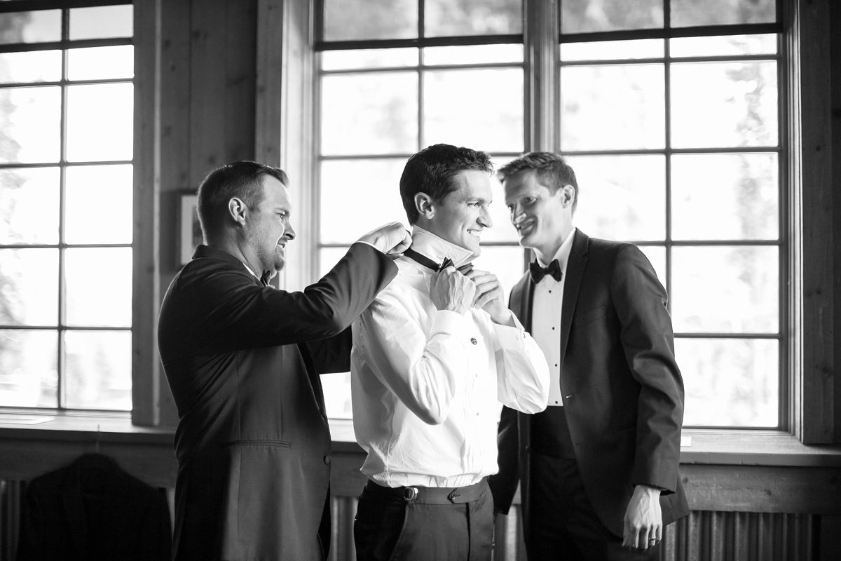 classic-and-romantic-ten-mile-station-breckenridge-wedding-amy-caroline-photography_0008