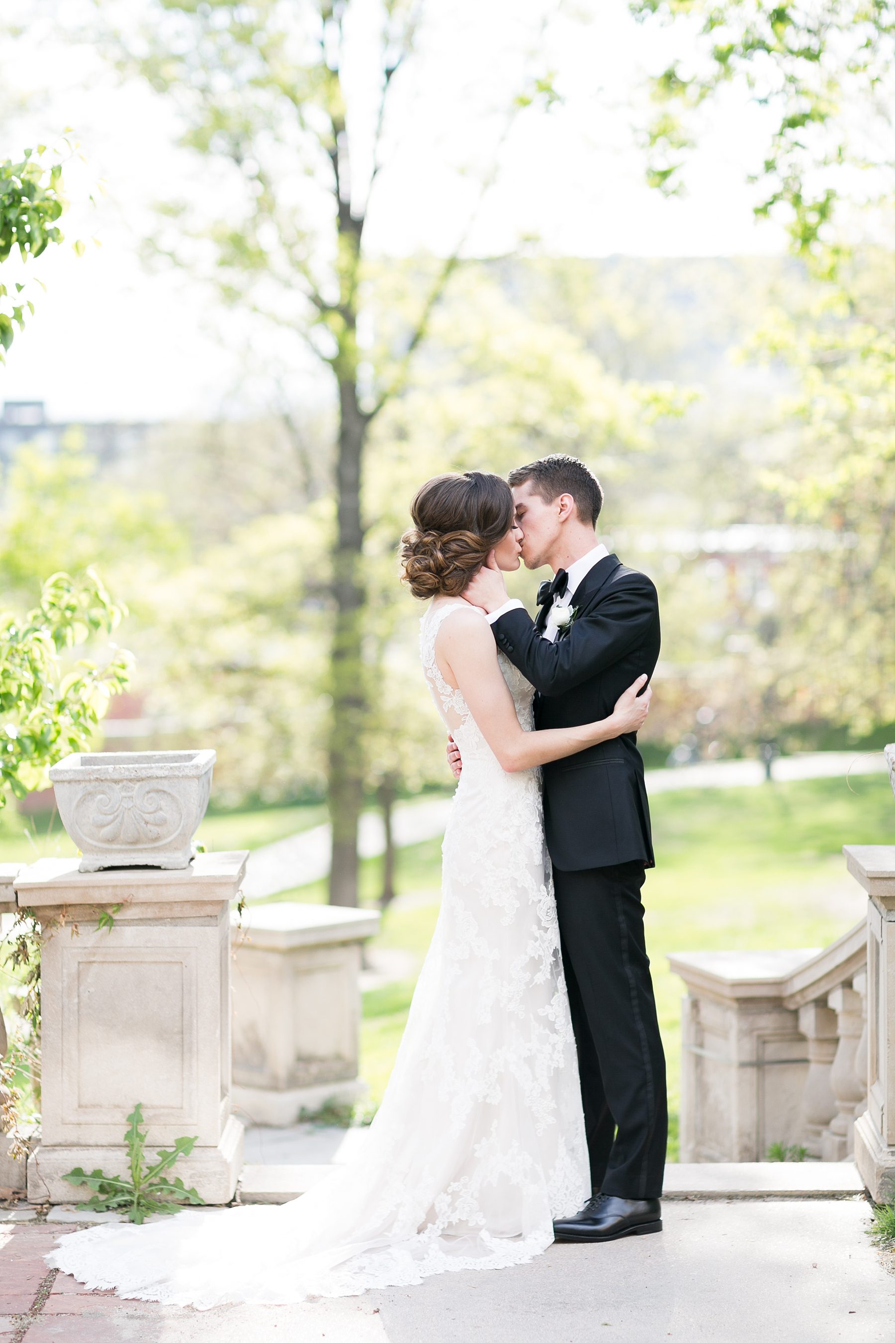 Romantic and Timeless Denver Wedding, Classy and Elegant Spring Denver City Wedding at Grant Humphreys, Amy Caroline Photography 