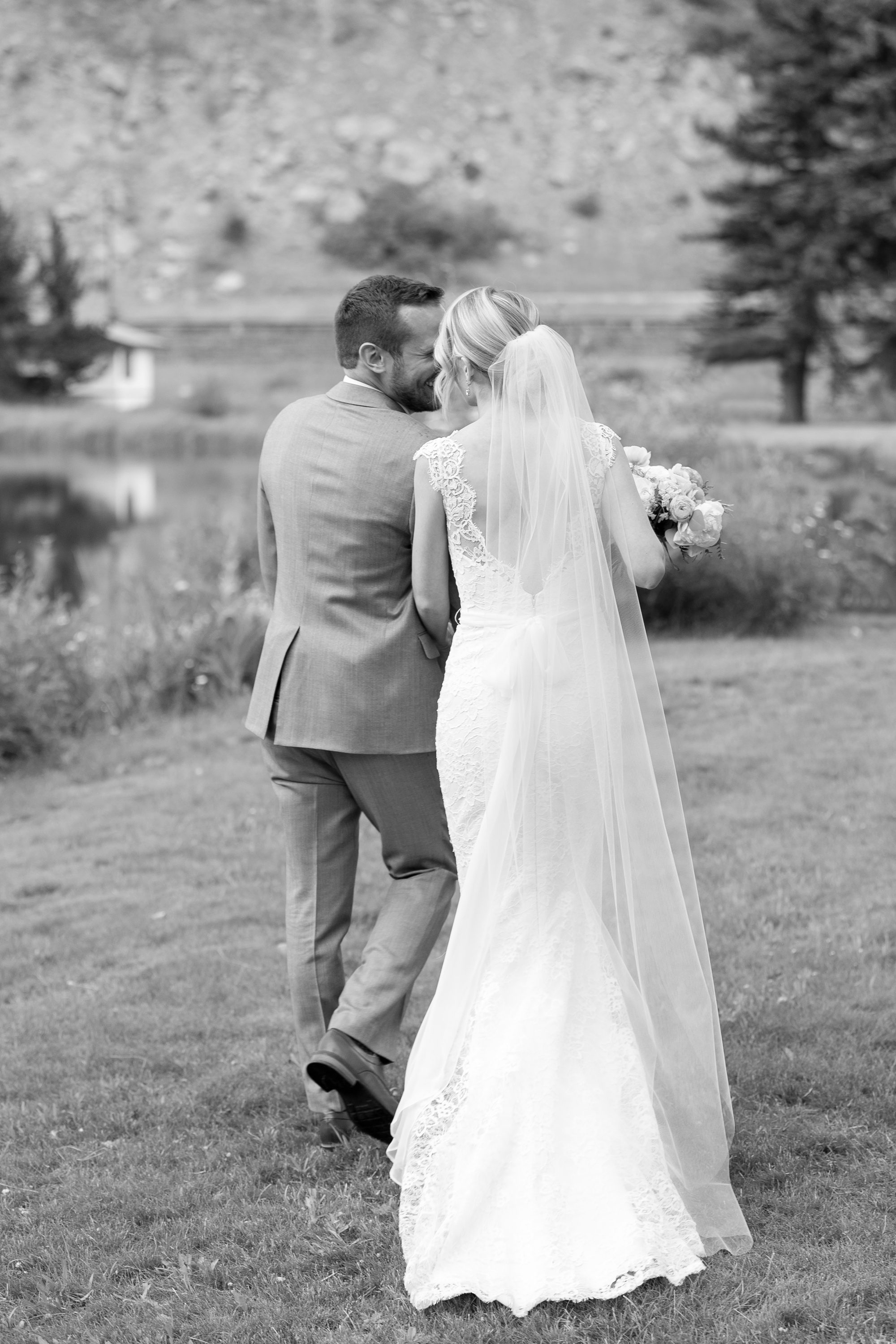 Timeless Vail Colorado Wedding Photographers, Bride and Groom, Colorado Mountain Wedding Photographer, Amy Caroline Photography 